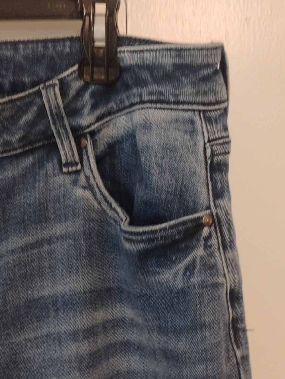 Kut from the Kloth Goldie Super Flare Jeans - Picture 4 of 9